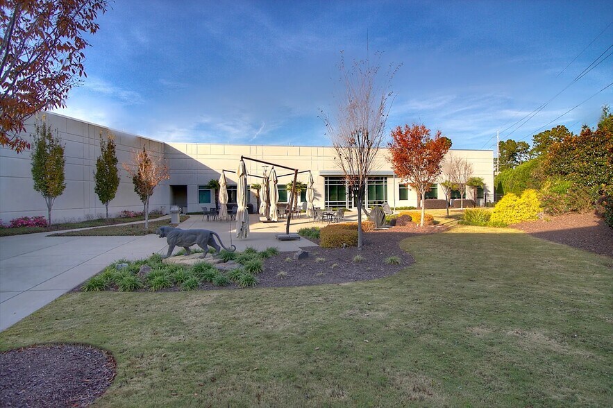 1074 Pinnacle Pt, Columbia, SC à louer - Photo du bâtiment - Image 2 de 2