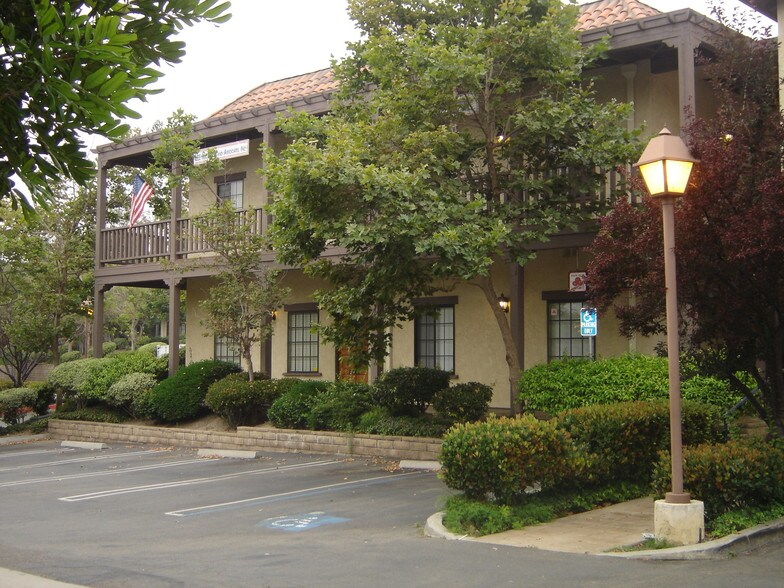 4407 Manchester Ave, Encinitas, CA à vendre - Photo du bâtiment - Image 2 de 37