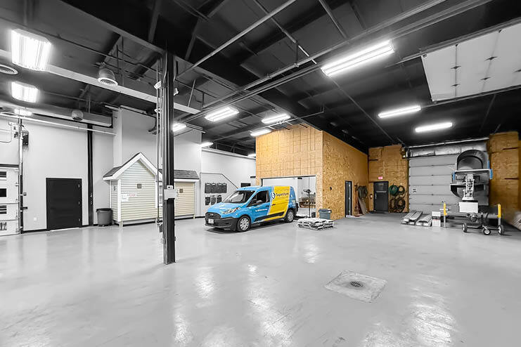 3300 NW 101st St, Urbandale, IA for lease - Building Photo - Image 3 of 26