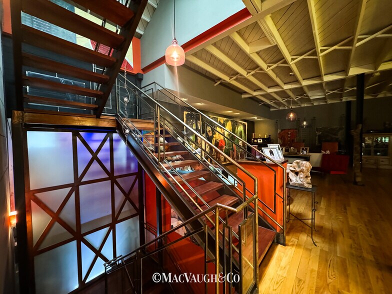 188 N Holliston Ave, Pasadena, CA for sale - Interior Photo - Image 2 of 18