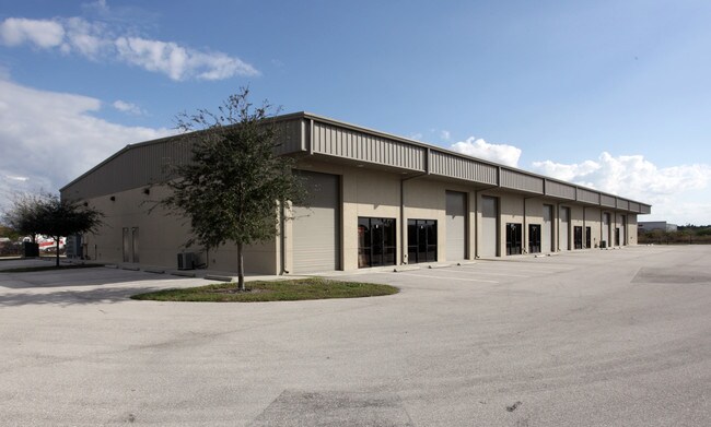 Plus de détails pour 551 Owen Ave N, Lehigh Acres, FL - Industriel à vendre