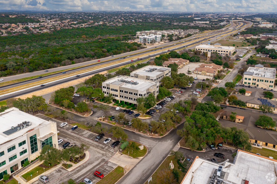 3522 Paesanos Pky, San Antonio, TX à louer - Photo du b timent - Image 1 de 11