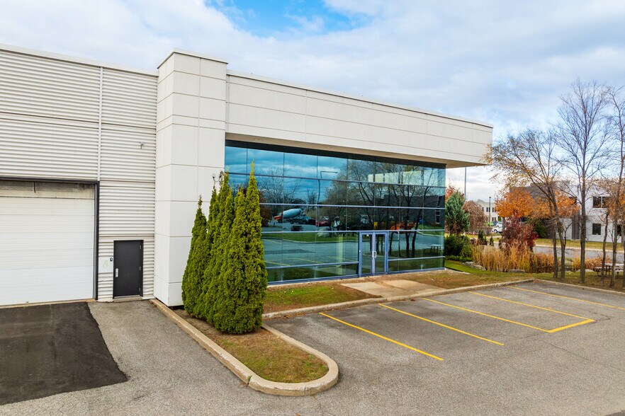 730 Rue Delage, Longueuil QC - Commercial Real Estate