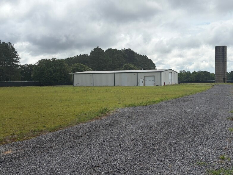 2991 New Hopewell Rd, Hartsville, SC for lease - Building Photo - Image 2 of 26