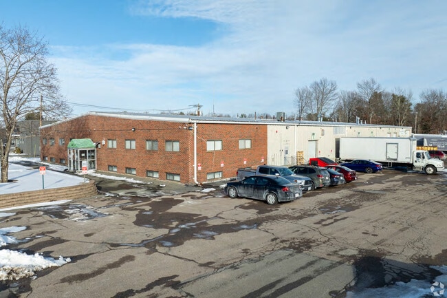 Plus de détails pour 31 Tosca Dr, Stoughton, MA - Industriel à louer