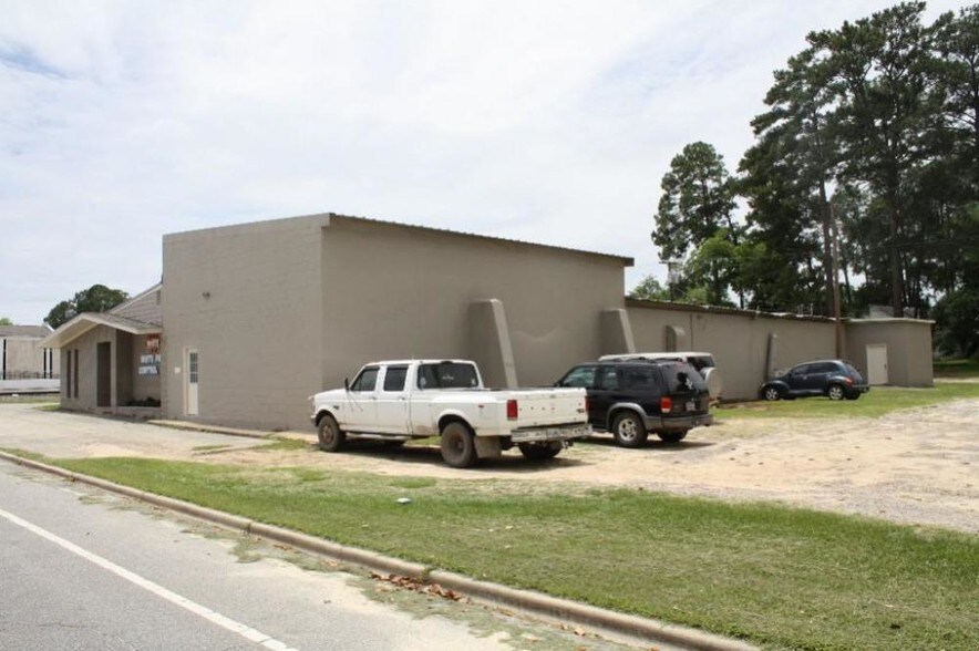 208 N Main St, Fitzgerald, GA à vendre - Photo du bâtiment - Image 2 de 10