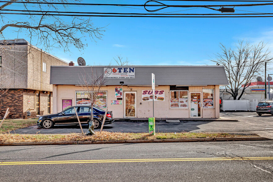 902 Hamilton St, Somerset, NJ à vendre - Photo du bâtiment - Image 1 de 16