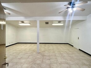 5008 W Glendale Ave, Glendale, AZ for lease Interior Photo- Image 1 of 4