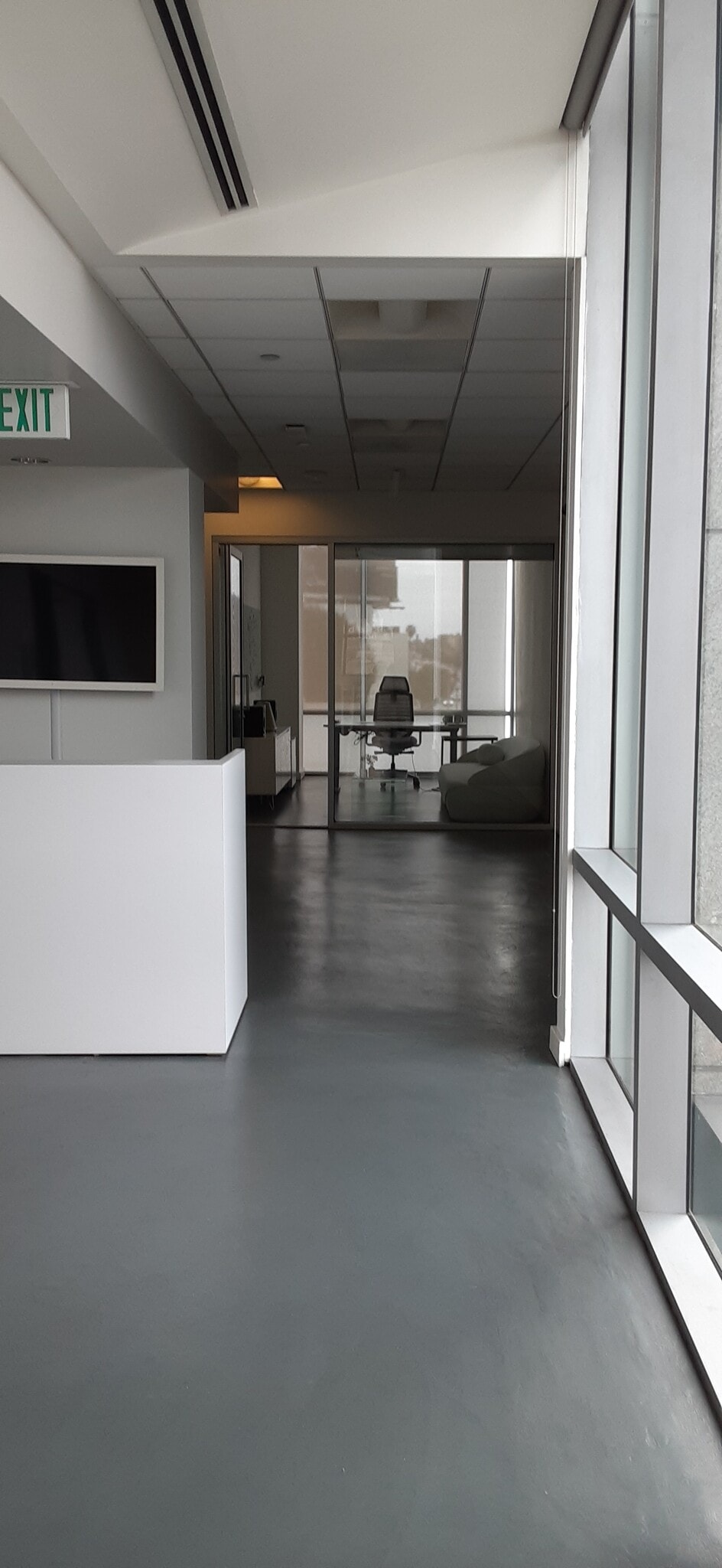 8201 Beverly Blvd, Los Angeles, CA for lease Interior Photo- Image 1 of 4