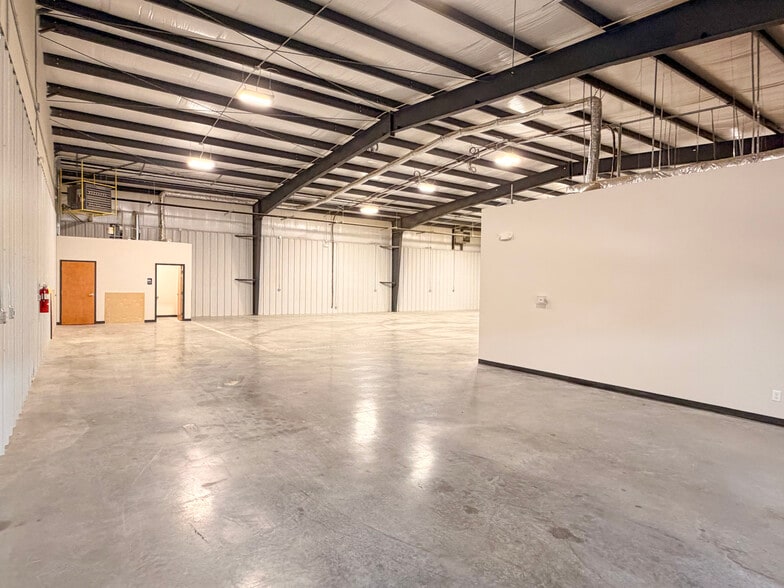 4173 N 20th St, Ozark, MO à louer - Photo du bâtiment - Image 3 de 13
