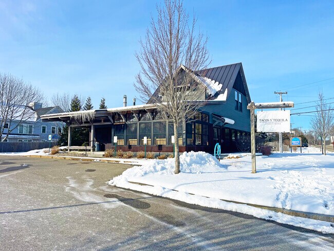 More details for 517 Ocean House Rd, Cape Elizabeth, ME - Retail for Sale