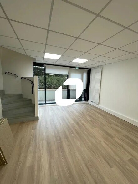 Bureau dans Boulogne-Billancourt à vendre - Photo du bâtiment - Image 3 de 12