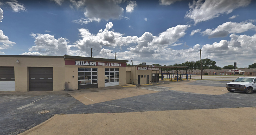 301 W Euless Blvd, Euless, TX for sale - Building Photo - Image 1 of 1