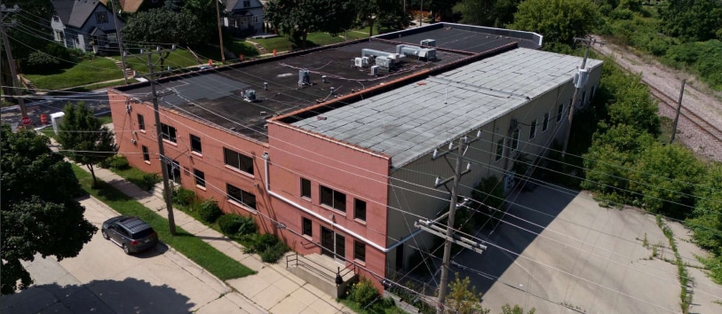 3770 S Pennsylvania Ave, Saint Francis, WI à vendre Photo principale- Image 1 de 4