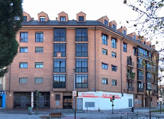 Plus de détails pour Loca y oficina en rentabilidad – Bureau, Commerce de détail à vendre