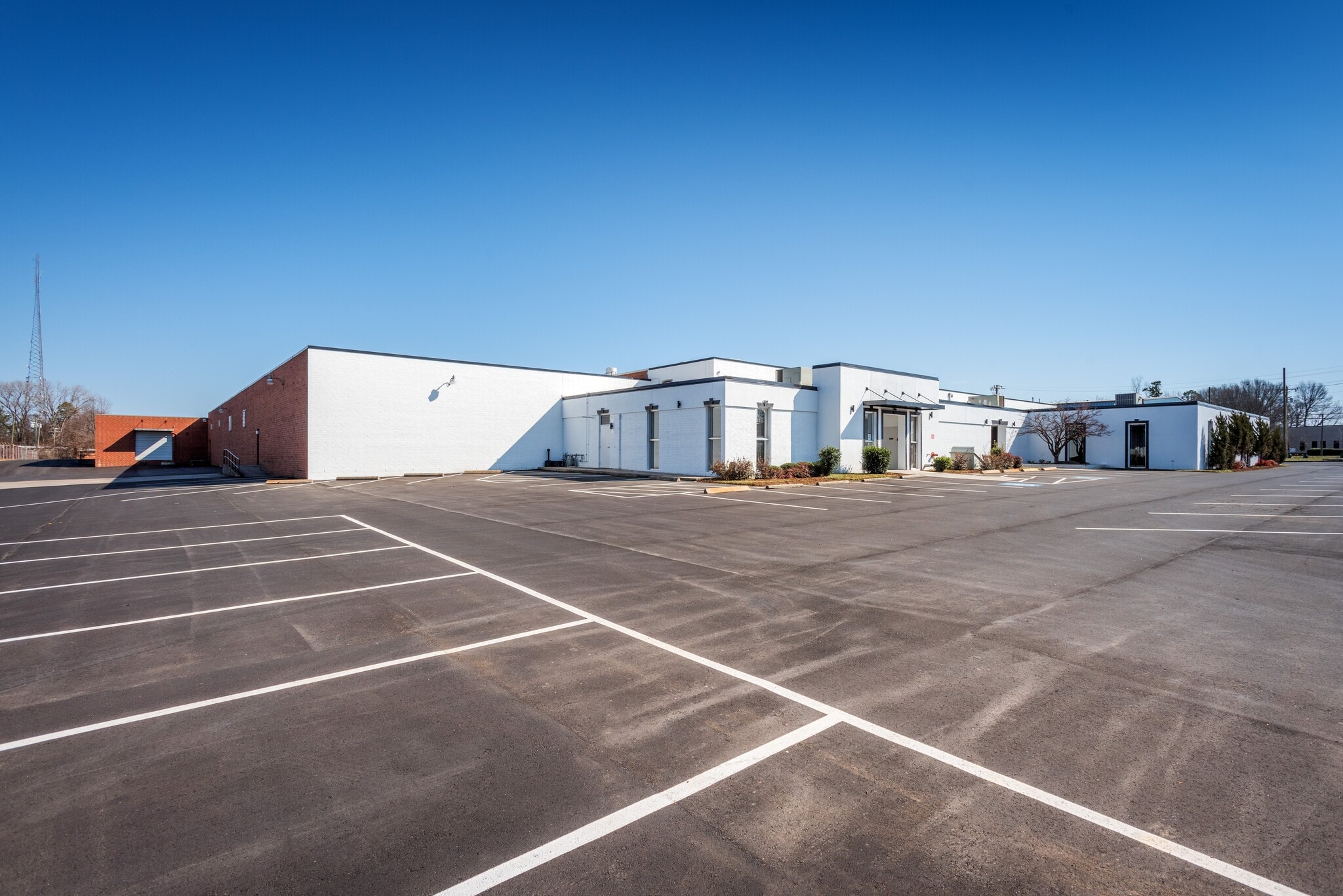 900 Pressley Rd, Charlotte, NC for lease Building Photo- Image 1 of 5