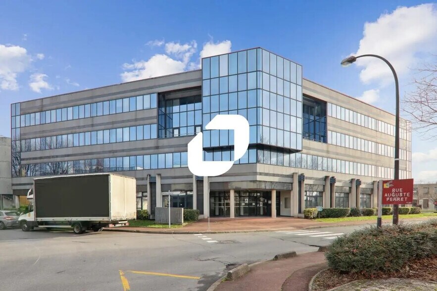 2 Rue Fernand Pouillon, Créteil à louer - Photo du bâtiment - Image 1 de 14