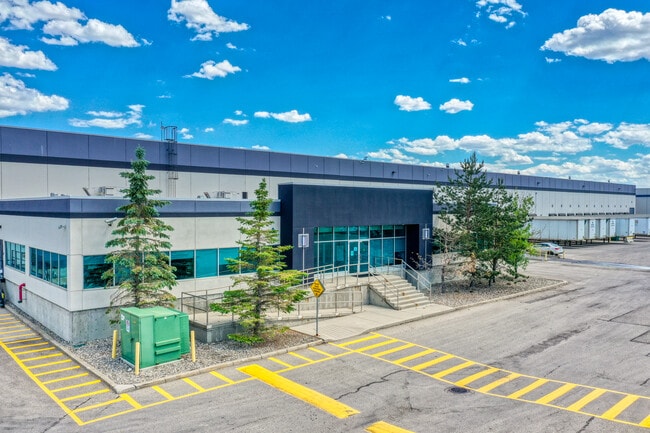 More details for 6075 86th Ave SE, Calgary, AB - Industrial for Lease