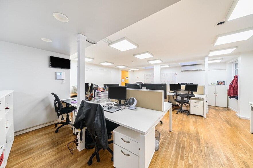 8 Tyers Gate, Londres à vendre - Photo du bâtiment - Image 3 de 6