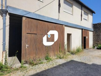 Plus de détails pour Local d'activités à louer