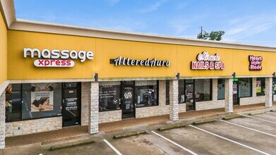 1808-1812 Santa Fe Dr, Weatherford, TX for lease Building Photo- Image 1 of 3