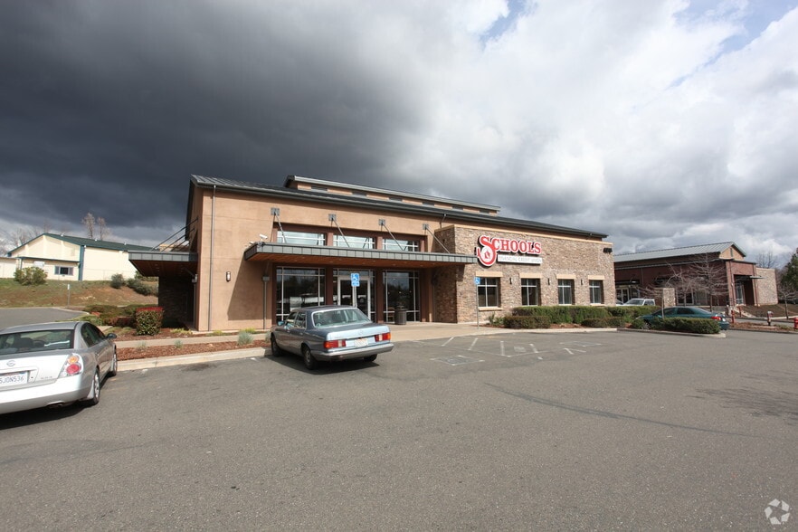 4278-4300 Golden Center Dr, Placerville, CA for lease - Building Photo - Image 1 of 13