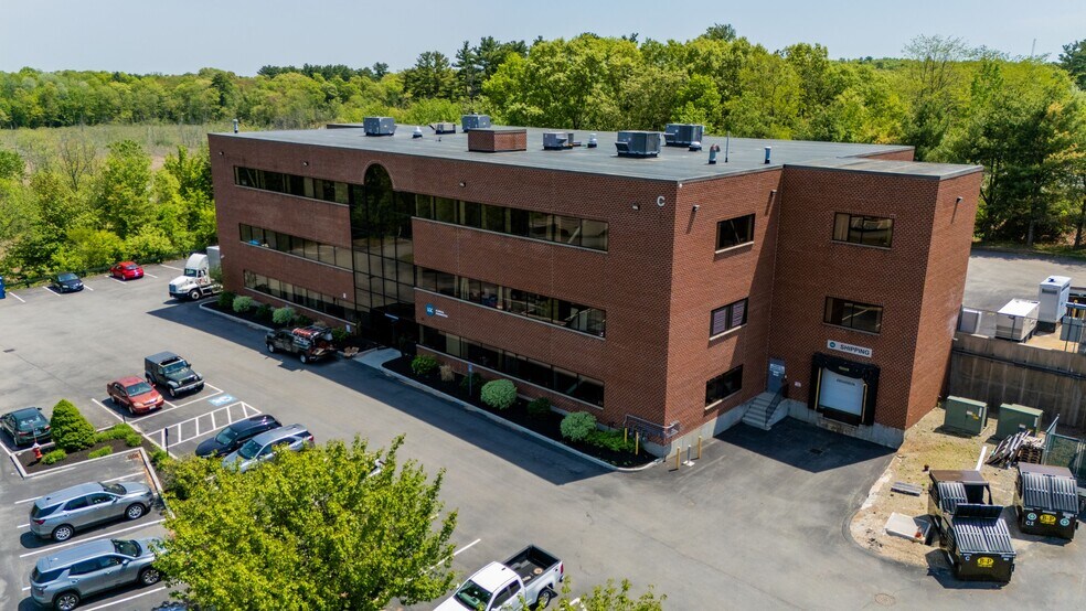 25 Birch St, Milford, MA à louer - Photo du bâtiment - Image 3 de 8