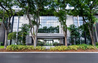 Plus de détails pour 700 NW 107th Ave, Miami, FL - Bureau, Bureau/Médical à louer