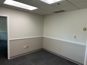 498 Palm Springs Dr, Altamonte Springs, FL for lease Interior Photo- Image 2 of 5