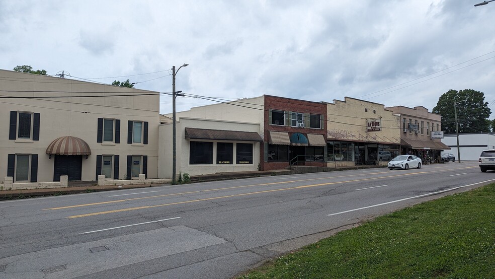 114 N Main St, Goodlettsville, TN for sale - Building Photo - Image 1 of 16