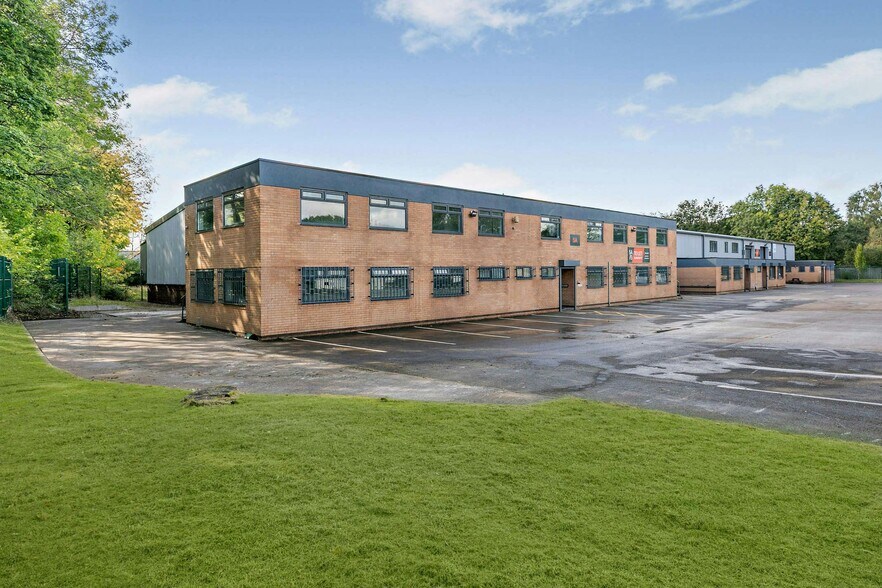 Transpennine Trading Estate, Gorrells Way, Rochdale à louer - Photo du bâtiment - Image 3 de 15