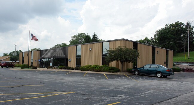 Plus de détails pour 4900 38th Ave, Moline, IL - Bureau à louer
