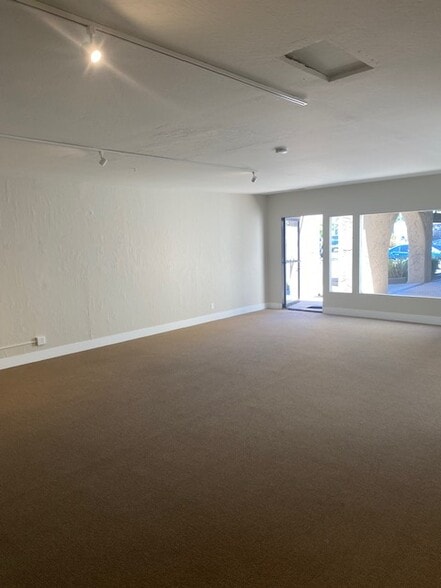 3912 Portola Dr, Santa Cruz, CA for lease - Interior Photo - Image 3 of 6