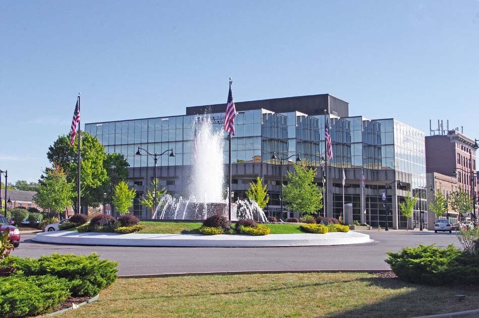 23 Public Square, Belleville, IL for lease Building Photo- Image 1 of 11