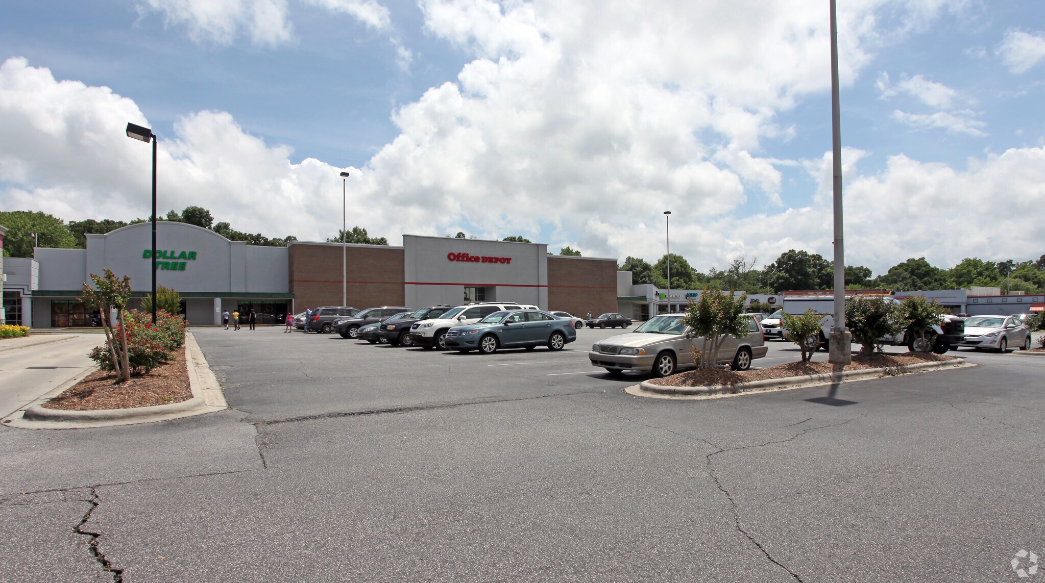 274 Eastchester Dr, High Point, NC for lease Building Photo- Image 1 of 2