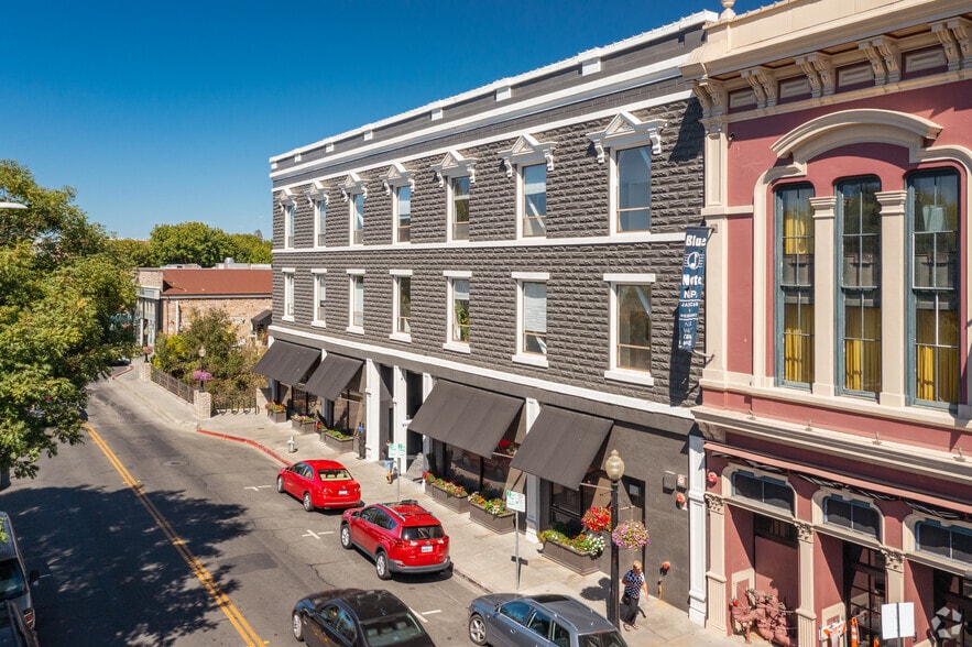 1040 Main St, Napa, CA à louer - Photo du bâtiment - Image 2 de 25