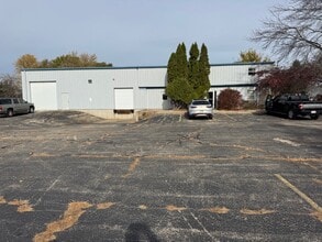 1606 Commerce Dr, Sun Prairie, WI for lease Building Photo- Image 1 of 1