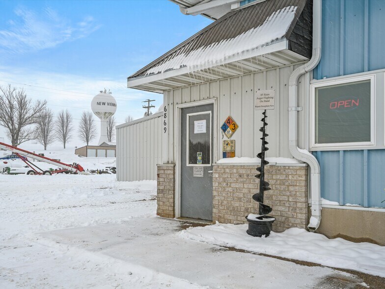 6869 Columbus St, New Vienna, IA à vendre - Photo du bâtiment - Image 2 de 26