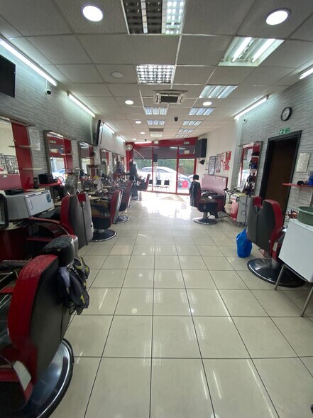 260 Langham Road, Londres à vendre - Photo du bâtiment - Image 2 de 6