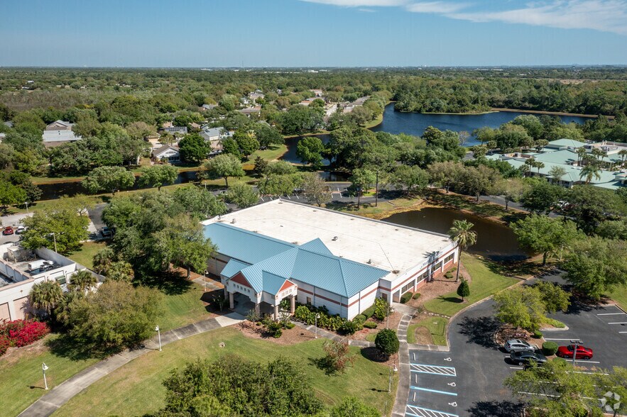 8060 Spyglass Hill Rd, Melbourne, FL à louer - Photo du bâtiment - Image 3 de 3