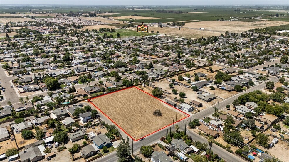 2595 Pine St, Selma, CA à vendre - Photo du bâtiment - Image 2 de 9