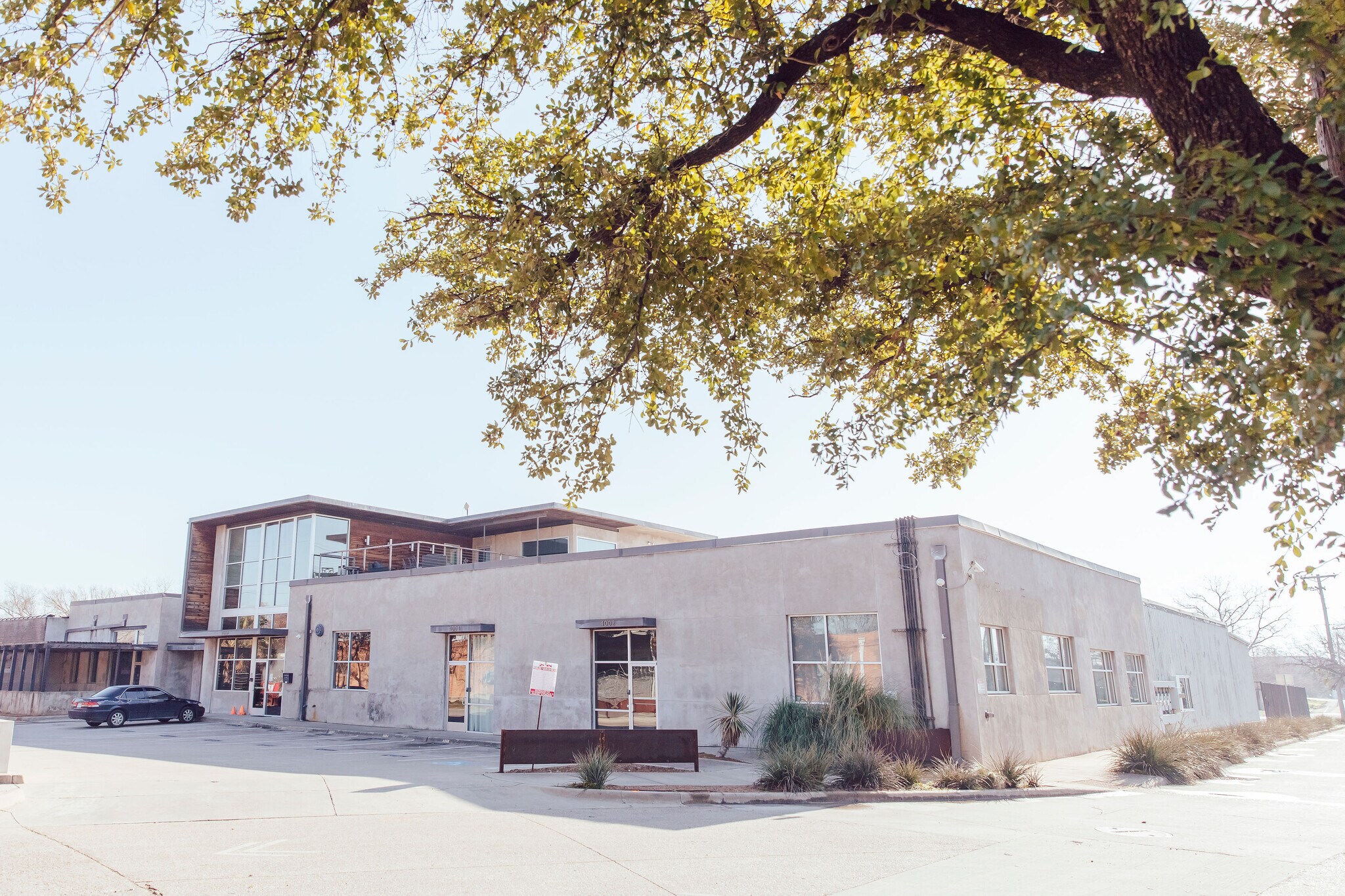 4000 East Side Ave, Dallas, TX for lease Primary Photo- Image 1 of 24