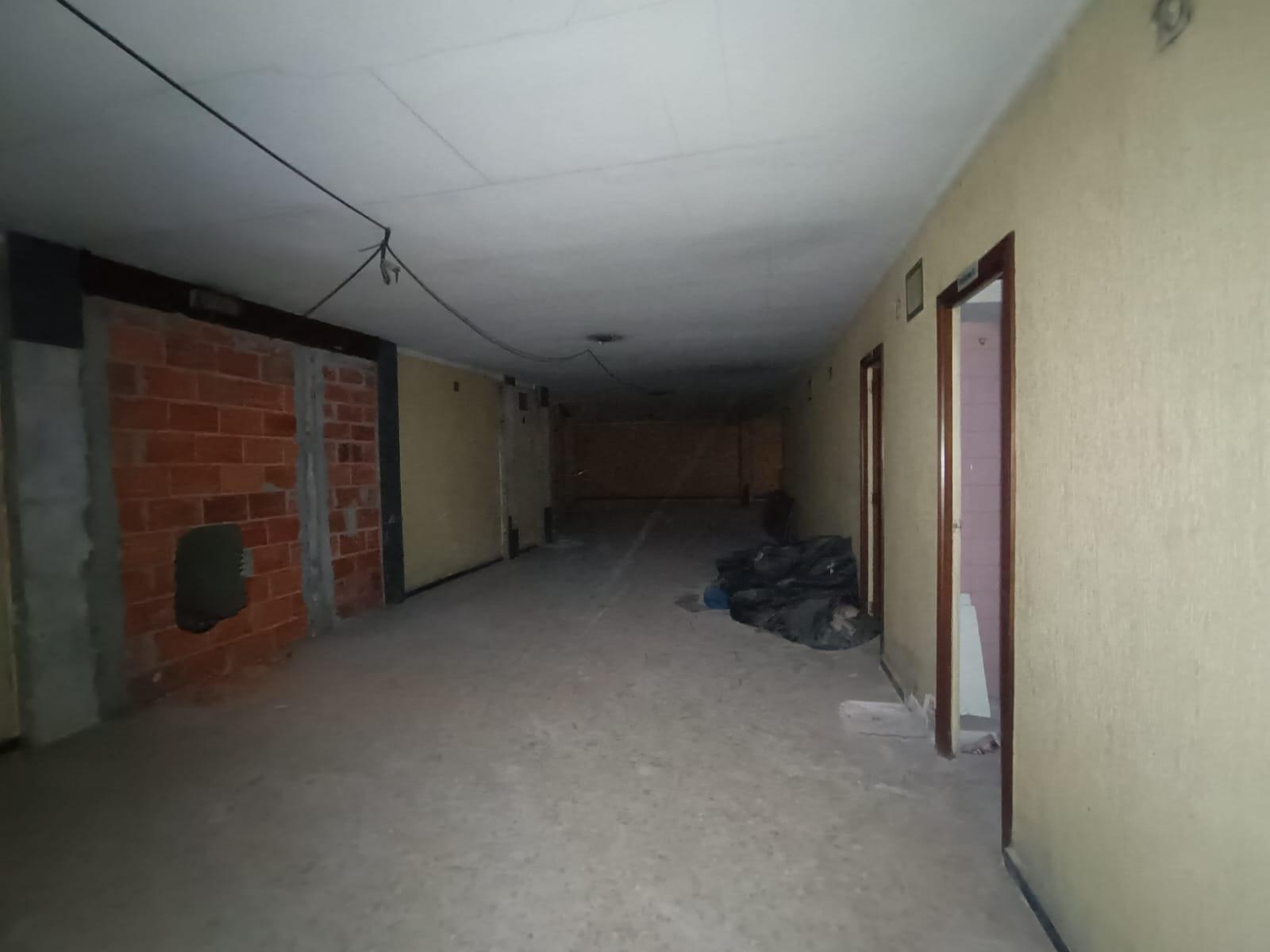 Retail in Pontevedra for sale Interior Photo- Image 1 of 10