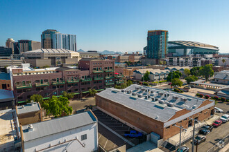 121 E Buchanan St, Phoenix, AZ - AÉRIEN  Vue de la carte - Image1