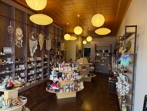 171-175 W 9 Mile Rd, Ferndale, MI à louer Photo intérieure- Image 2 de 2