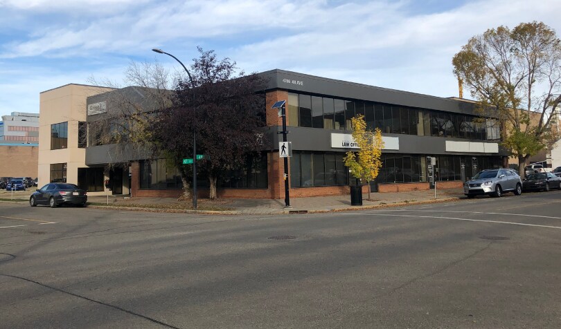 4706 48 Ave, Red Deer, AB à vendre Photo du bâtiment- Image 1 de 1