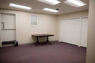 828 Dulaney Valley Rd, Towson, MD à louer Photo intérieure- Image 2 de 4