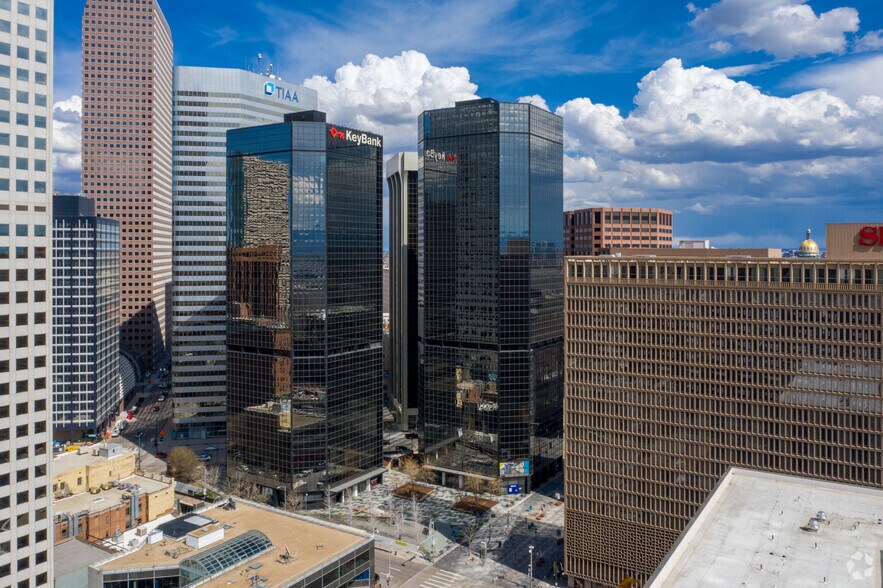 1625 Broadway, Denver, CO à louer - Photo du bâtiment - Image 2 de 13