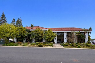 468 Pennsfield Pl, Thousand Oaks, CA à louer Photo intérieure- Image 1 de 10