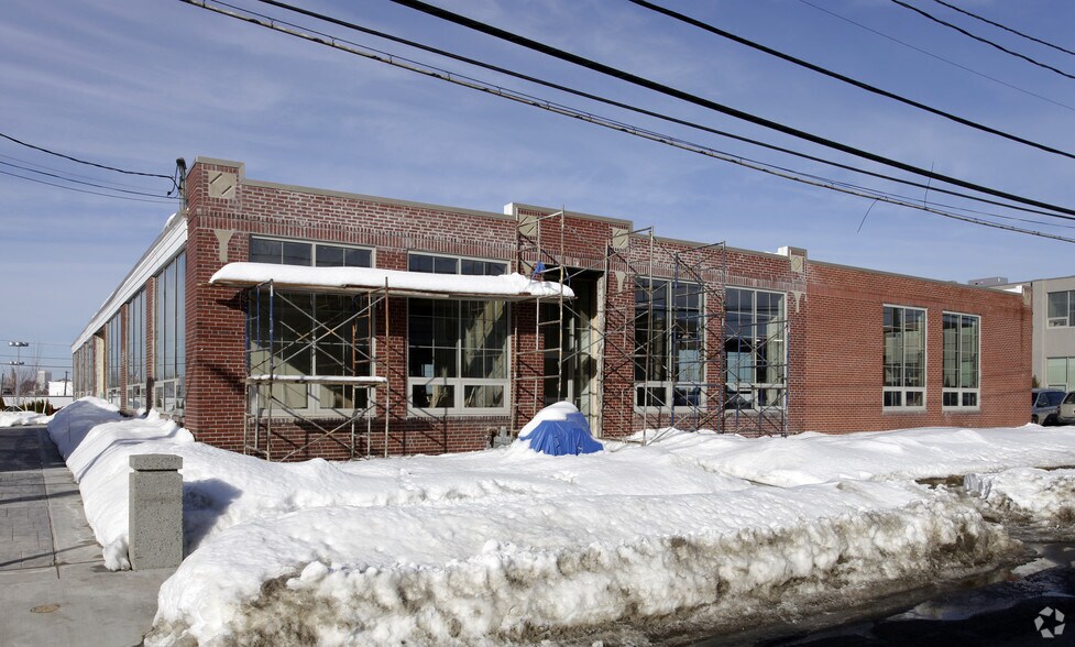 63 Baker St, Providence, RI à louer - Photo du bâtiment - Image 3 de 3